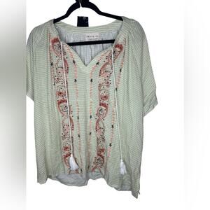 Dress Up Medium Boho green peasant top